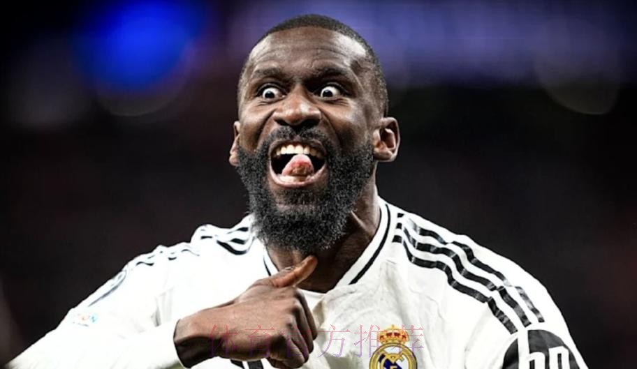 西媒:吕迪格愤怒未能首发&赛前训练火气十足 西媒:吕迪格愤怒未能首发&赛前训练火气十足